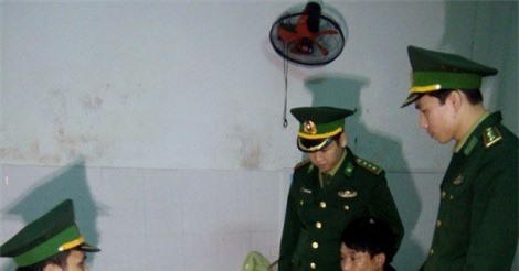 Quảng Trị: Bắt giữ một đối tượng vận chuyển 500g ma túy đá