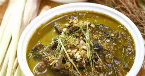 "Ớn lạnh" với đặc sản Tây Bắc được làm từ phân non của động vật