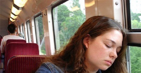 Tuyệt chiêu chống say tàu xe khi đi chơi xa dịp Tết dương lịch 2018