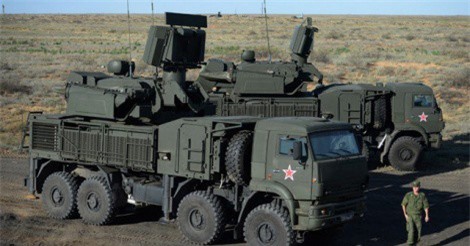 Nga bắn hạ 2 rocket tấn công căn cứ quân sự Syria