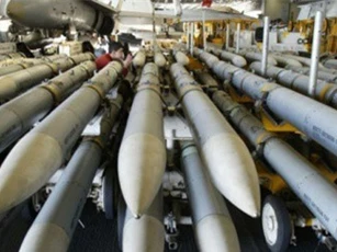 Mỹ sẽ cung cấp tên lửa cho 2 nước láng giềng của Nga