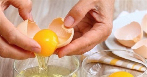 Những tác hại không ngờ từ việc ăn trứng gà sống