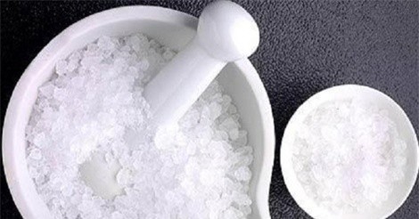 Những bài thuốc dân gian hiệu quả giúp xua tan cơn ác mộng "viêm cánh" 