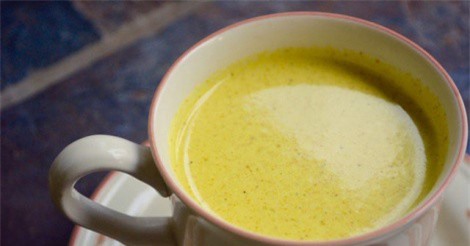 Sữa nghệ - thức uống giúp cải thiện làn da