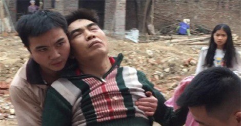 Vụ nổ kinh hoàng ở Bắc Ninh: Một công nhân bị dập nát bàn tay sau khi nhặt vỏ đạn