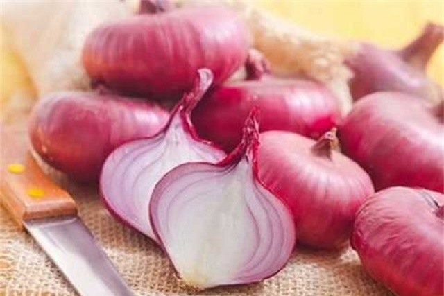 Lợi ích bất ngờ khi ăn hành củ sống mỗi ngày