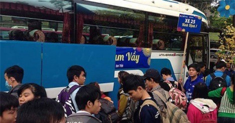 TP.HCM tặng 1.000 vé xe cho công nhân về Tết