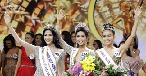 Tranh cãi xung quanh ngôi vị Tân Hoa hậu Hoàn vũ 2017 - Ban giám khảo nói gì?