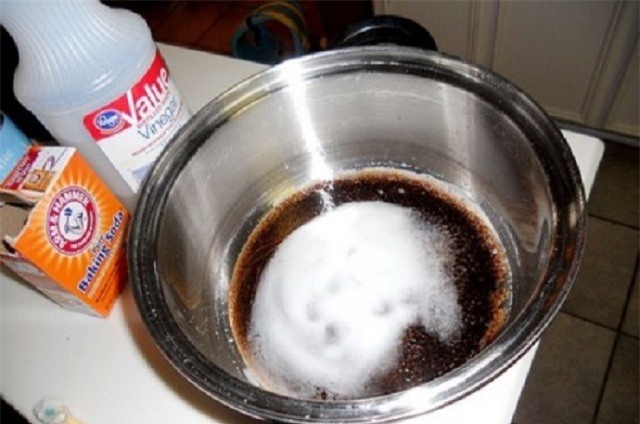 Tuyệt chiêu làm sạch đồ inox đón Tết