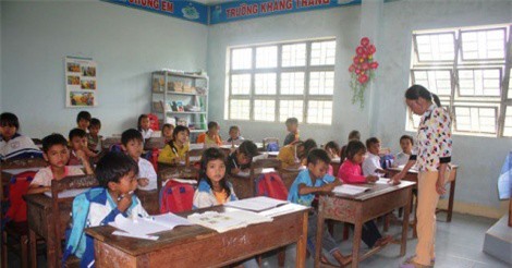 Gia Lai: Chi hơn 3,8 tỉ đồng cắt hợp đồng, trường lại thiếu giáo viên
