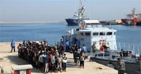 Libya giải cứu 140 người di cư bất hợp pháp trên biển