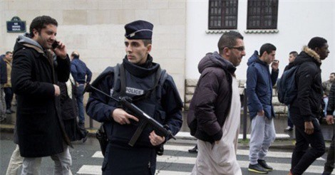 Pháp cảnh báo nguy cơ khủng bố trong nước