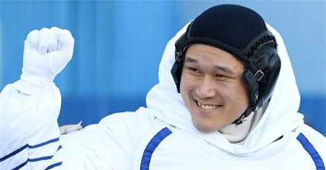 Phi hành gia cao lên gần 10cm khi lên vũ trụ sống 3 tuần