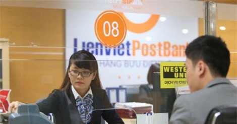 Vì sao LienVietPostBank bán cổ phiếu của Sacombank?