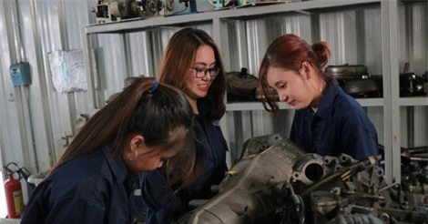 ĐH Sư phạm kỹ thuật TP.HCM giảm 50% học phí cho sinh viên nữ