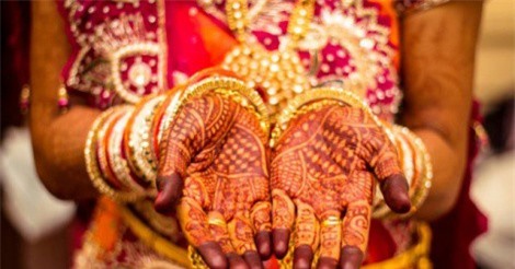 Những tập tục văn hóa kỳ lạ trên thế giới