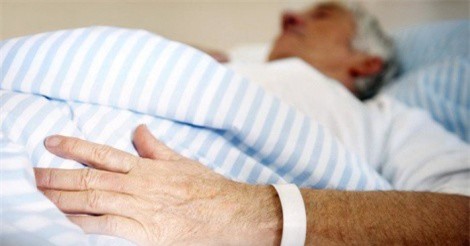 Bỏ thuốc chuột vào đồ ăn của chồng suốt 2 tháng vì bị bạo hành