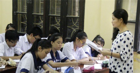 Thừa giáo viên, nhiều địa phương vẫn ký hợp đồng với số lượng lớn