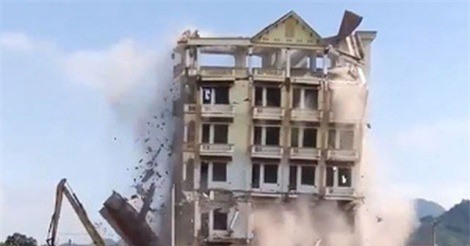 Đánh sập tòa nhà 7 tầng của “trùm ma túy” Tàng Keangnam