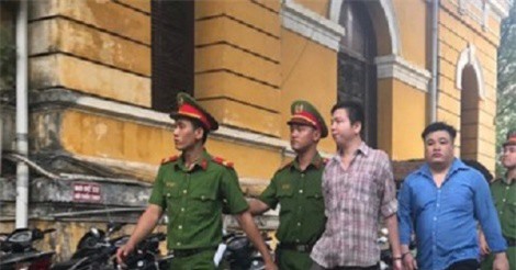 Gây án mạng chỉ vì... không đủ tư cách mời bia