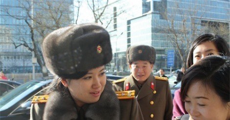 Tình cũ đẹp như hoa của Kim Jong-un gây bất ngờ khi xuất hiện ở biên giới liên Triều