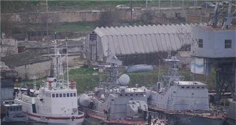 Ukraine "thờ ơ" với đề xuất trả lại vũ khí từ Crimea của Nga?