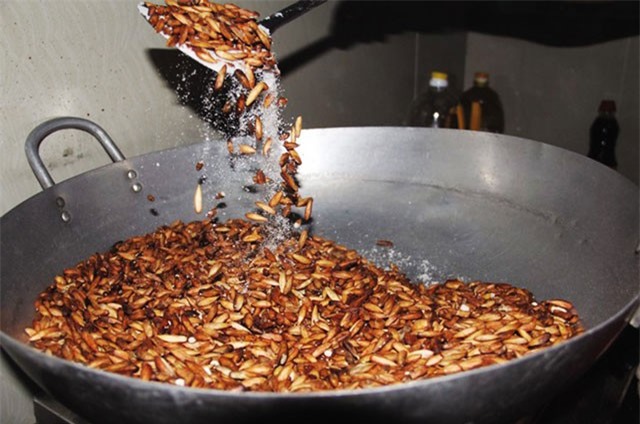 Mứt hạt bàng - niềm tự hào của người dân Côn Đảo