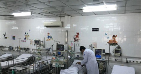 Thiếu nữ ngộ độc nặng, suýt tử vong sau khi uống trà sữa