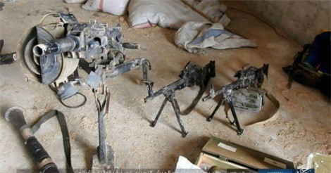Nhắm đánh chiến tuyến của quân đội Syria ở Hama, IS chiếm một loạt vũ khí