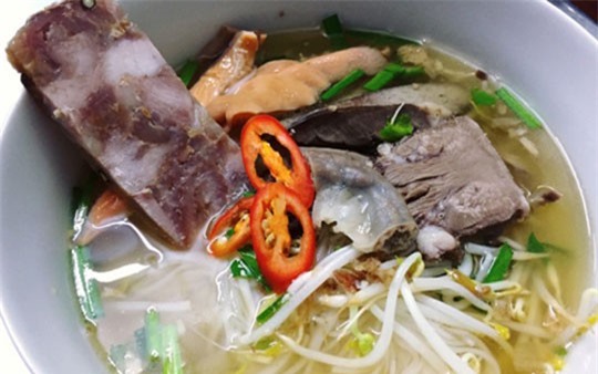 Về Bến Tre thưởng thức món hủ tiếu "độc nhất vô nhị" 