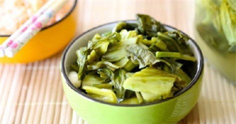 Làm sao để muối dưa ngon, giòn cho dịp Tết?