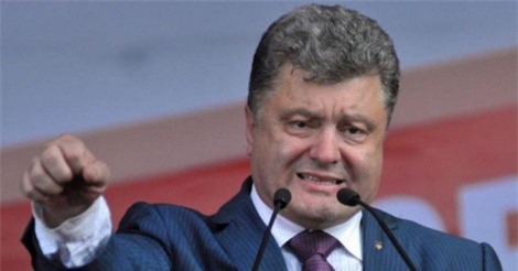 Tổng thống Ukraine quyết ký sắc lệnh tái hòa nhập Donbass, coi Nga là "thù địch"