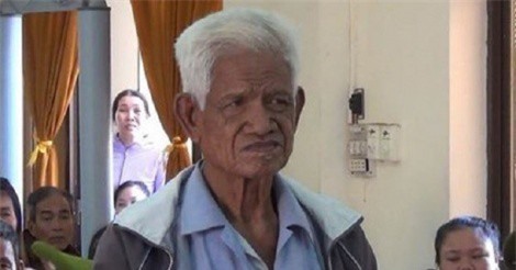 Ông lão 70 tuổi kéo cháu ruột ra bụi chuối, giở trò đồi bại