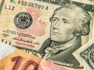 Tỷ giá ngoại tệ ngày 24/1: USD "vùng vẫy yếu ớt" ở đáy 3 năm