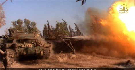 IS dùng xe tăng và súng phóng lựu quần thảo Tây Nam Syria