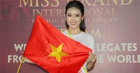 Hoa hậu, Á hậu Việt “tiếp lửa” cho U23 Việt Nam trước thời khắc lịch sử