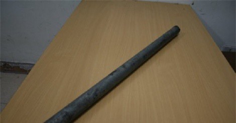 Sau va chạm giao thông, người đàn ông dùng gậy sắt đánh chết người