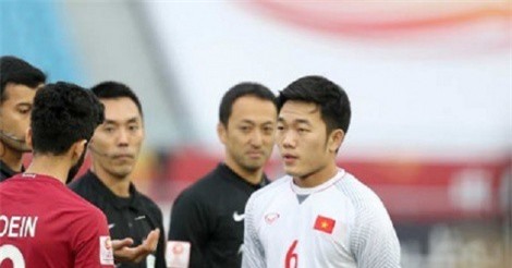 Clip: Trổ tài “vẩy rau không cần mở mắt”, Xuân Trường khiến chị em đổ rạp