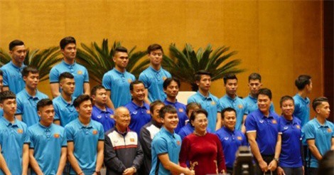 TIN HOT NHẤT NGÀY 29/1: Chủ tịch Quốc hội gặp mặt U23 Việt Nam, Bộ Văn hóa yêu cầu xử lý vụ việc trên chuyến bay Vietjet