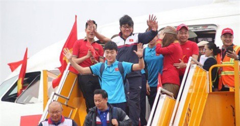 Diễn bikini trên chuyên cơ chở U23 Việt Nam, Vietjet Air bị phạt 40 triệu đồng