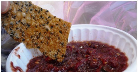 Khó quên với đặc sản bánh tráng nước dừa Tam Quan