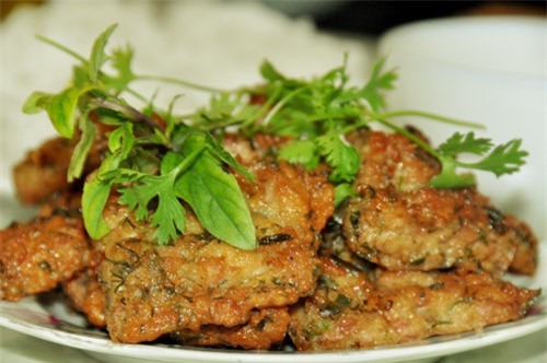 Thơm ngon, béo ngậy với đặc sản chả rươi Tứ Kỳ