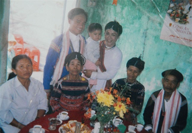 ﻿ Độc đáo lễ cưới dân tộc thiểu số Chăm H’Roi