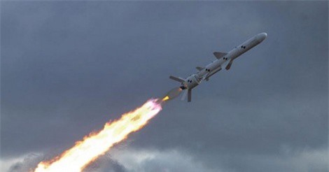 Ukraine phóng thành công tên lửa tự chế đầu tiên