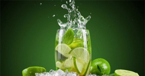 Uống nước chanh buổi sáng không giúp giảm cân như bạn nghĩ