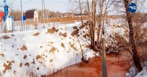 Bí ẩn “dòng sông máu” ở nước Nga