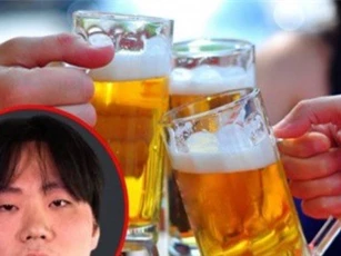 Lắng nghe cơ thể "cầu cứu" nếu bạn đỏ mặt khi uống rượu, bia