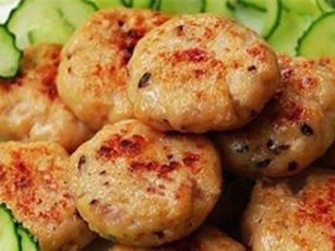 Công thức làm chả thịt gà thơm ngon, lạ miệng cho ngày Tết