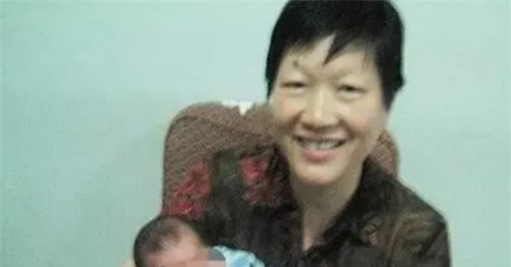 Người phụ nữ này trở thành triệu phú nhờ làm... vú em 