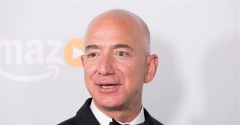 Tài sản tỷ phú Jeff Bezos chạm mốc kỷ lục mới